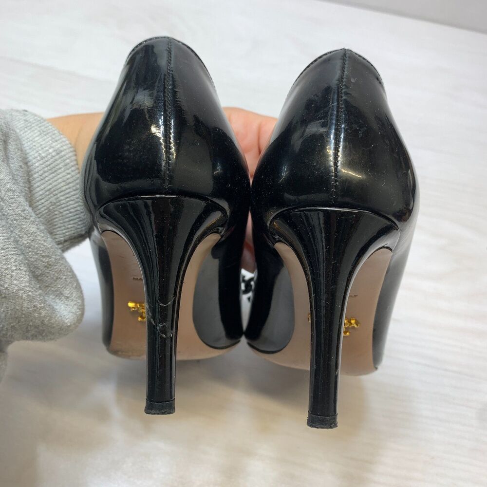 PRADA Milano Womens Size 35 US 5 Bow Pumps Shoes Patent Leather Slip On - Picture 4 of 10